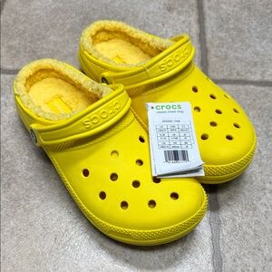 CROCS Classic Lined Clogs - Bright Yellow